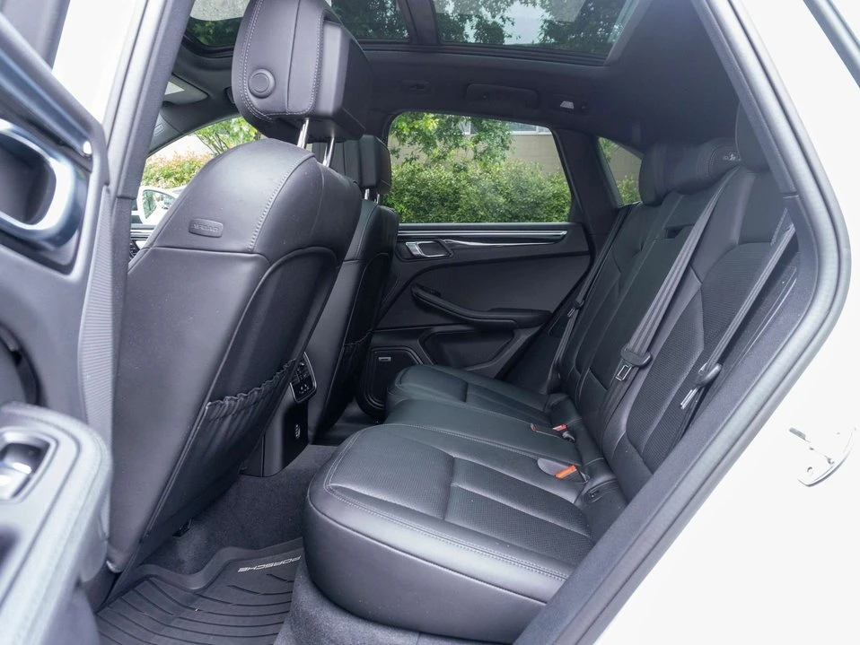 2018 Porsche Macan S - Image 13 of 20