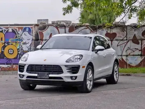 2018 Porsche Macan S Premium Plus