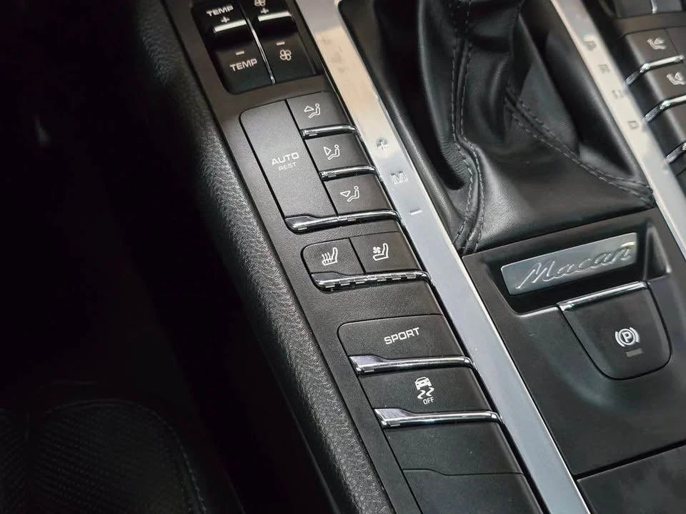 2018 Porsche Macan S - Image 13 of 20
