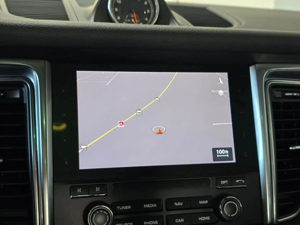 2018 Porsche Macan S - Image 10 of 20