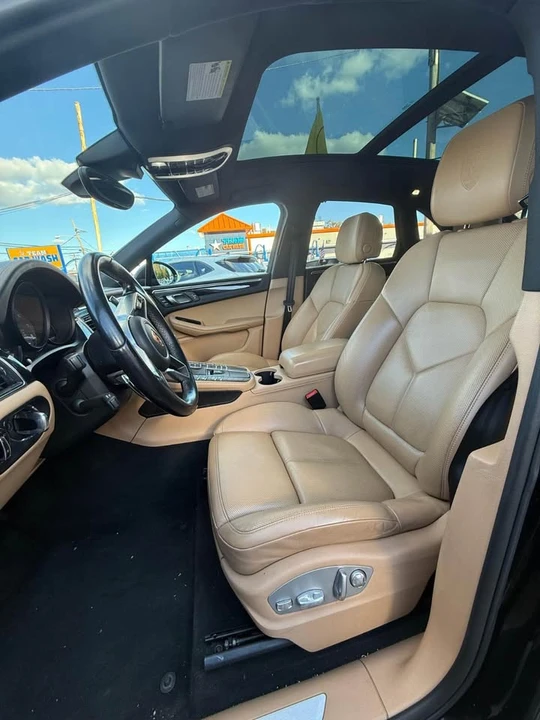 2018 Porsche Macan S - Image 9 of 14