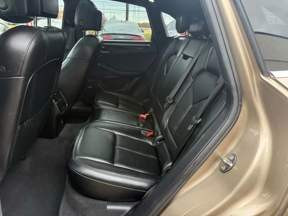 2018 Porsche Macan S - Image 8 of 18