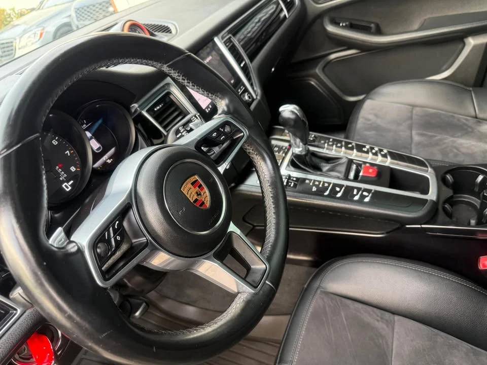 2018 Porsche Macan S - Image 11 of 20
