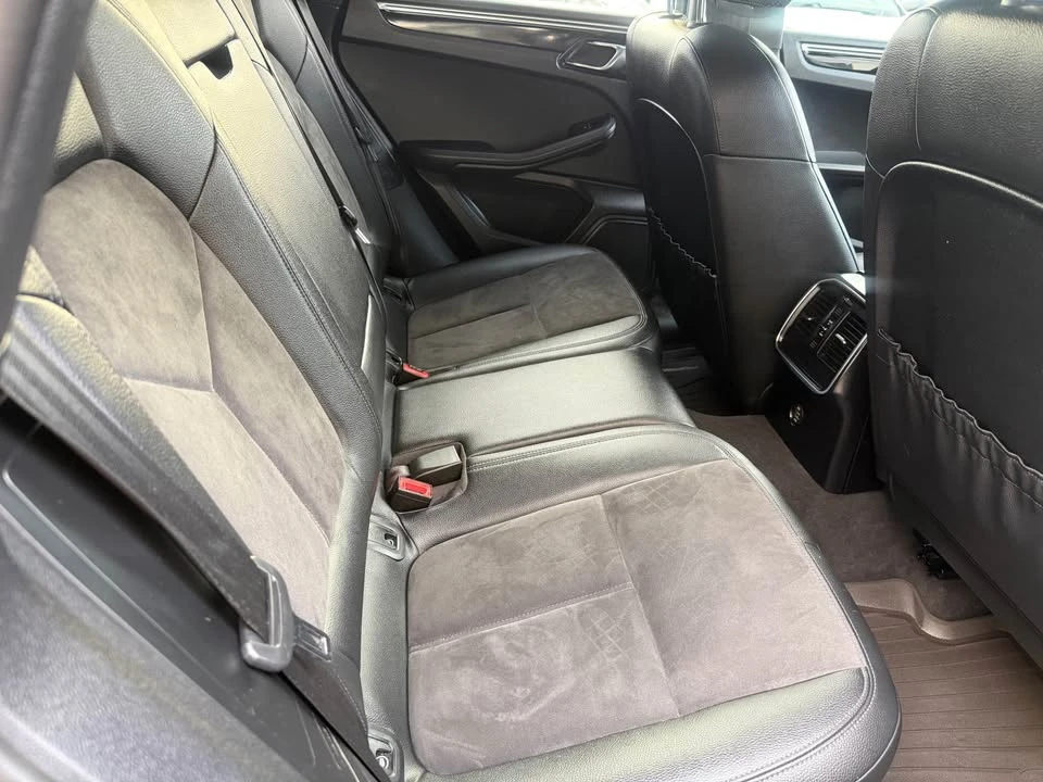 2018 Porsche Macan S - Image 17 of 20