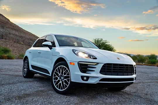 2018 Porsche Macan S Sport Utility 4D