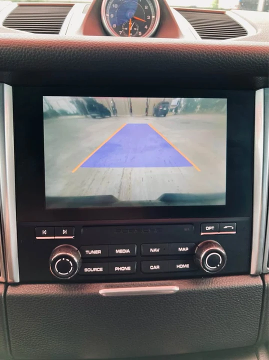 2018 Porsche Macan S - Image 18 of 20