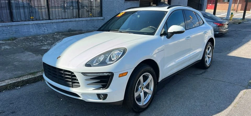 2018 Porsche Macan S - Image 2 of 20