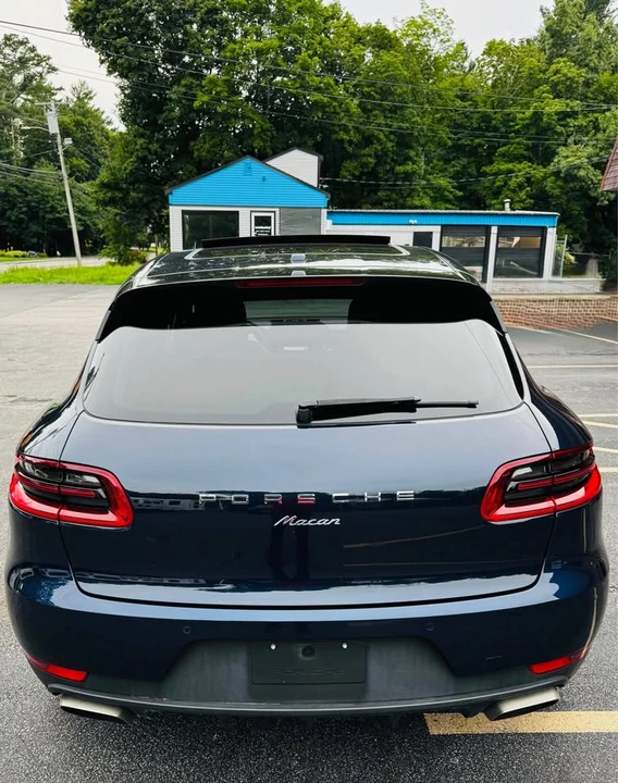 2018 Porsche Macan S - Image 8 of 20