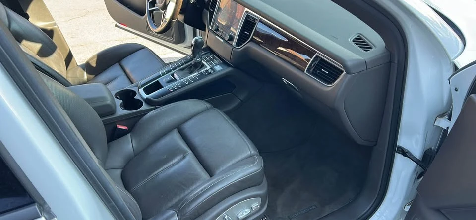 2018 Porsche Macan S - Image 15 of 20