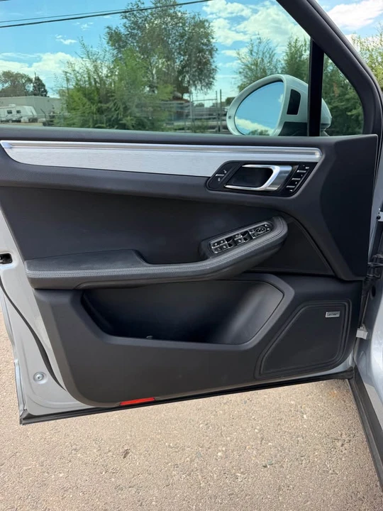 2018 Porsche Macan S - Image 12 of 14