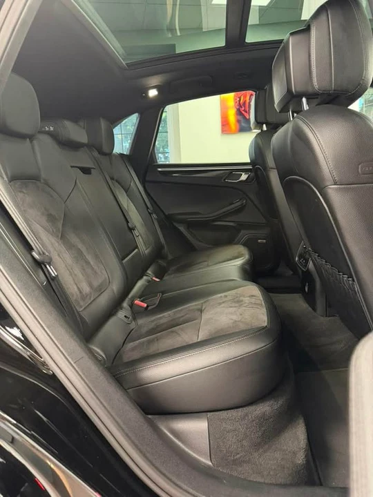 2018 Porsche Macan S - Image 10 of 11
