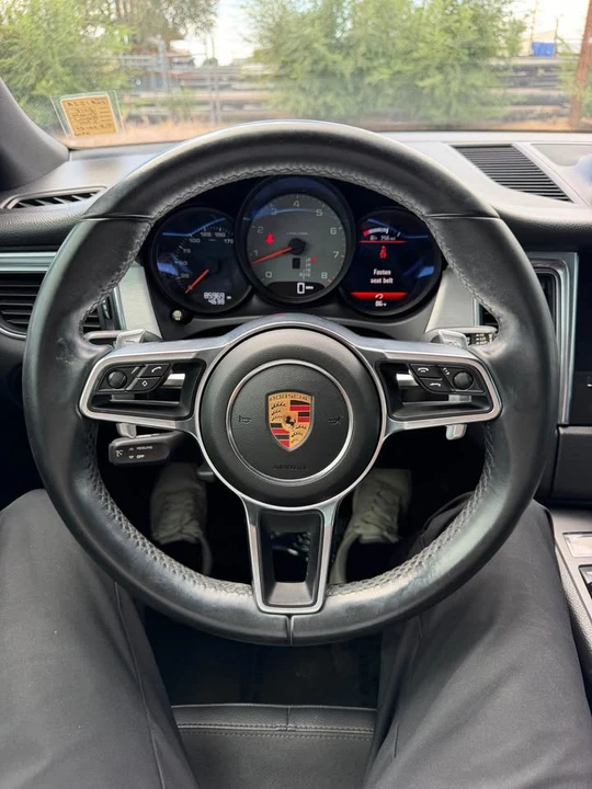 2018 Porsche Macan S - Image 10 of 14