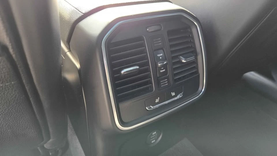 2018 Porsche Macan S - Image 8 of 13