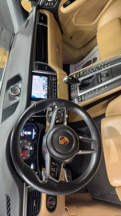 2018 Porsche Macan S - Image 9 of 19