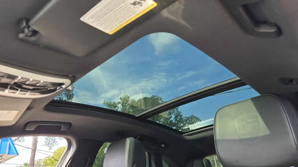 2018 Porsche Macan S - Image 11 of 13