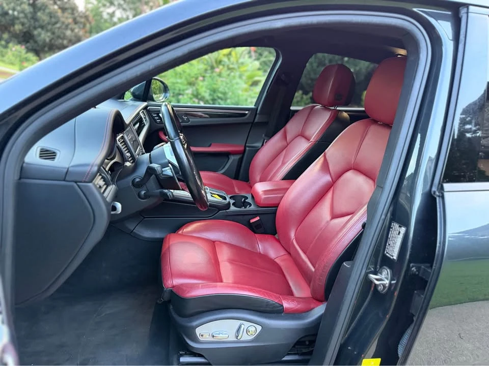 2018 Porsche Macan S - Image 10 of 20