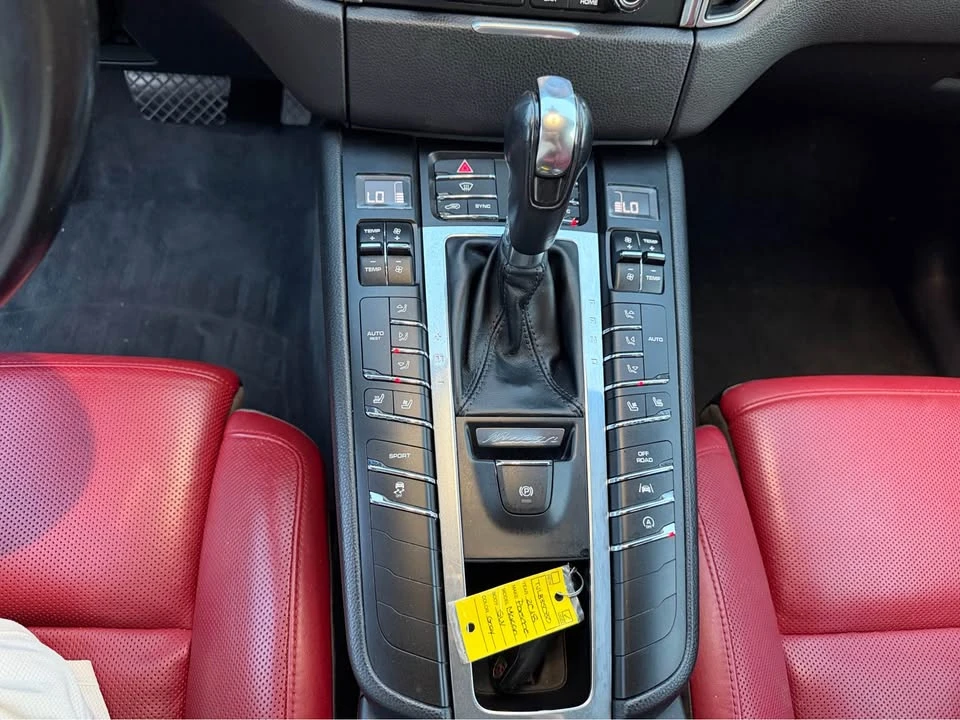 2018 Porsche Macan S - Image 17 of 20