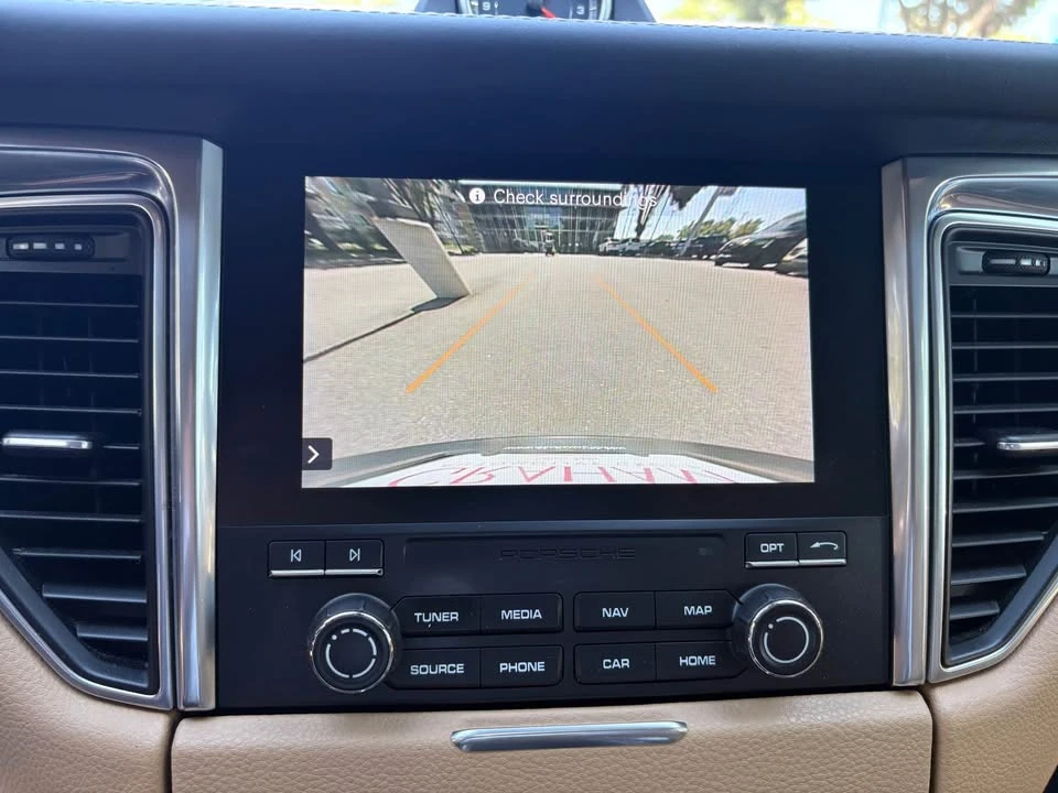2018 Porsche Macan S - Image 13 of 20