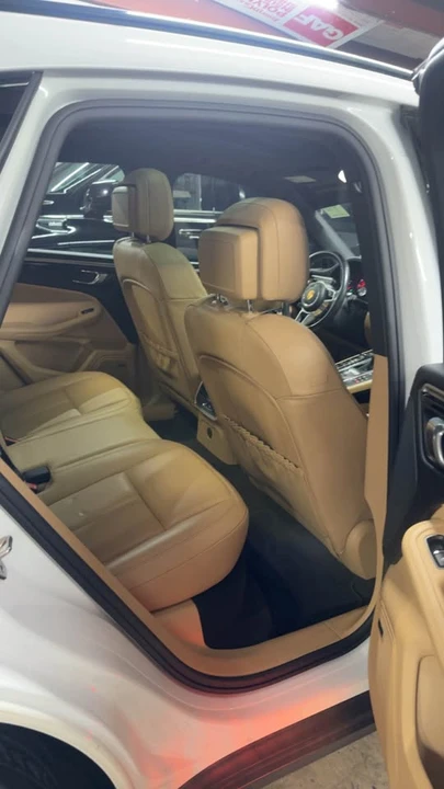 2018 Porsche Macan S - Image 16 of 19