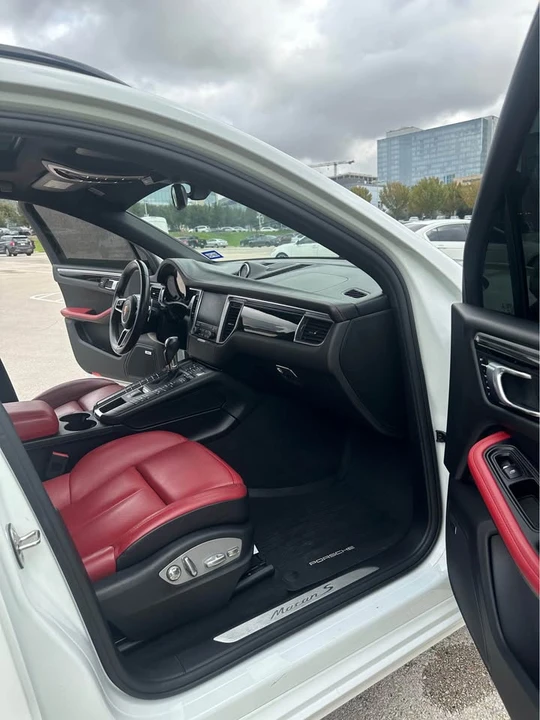 2018 Porsche Macan S - Image 9 of 13