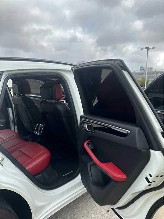 2018 Porsche Macan S - Image 11 of 13