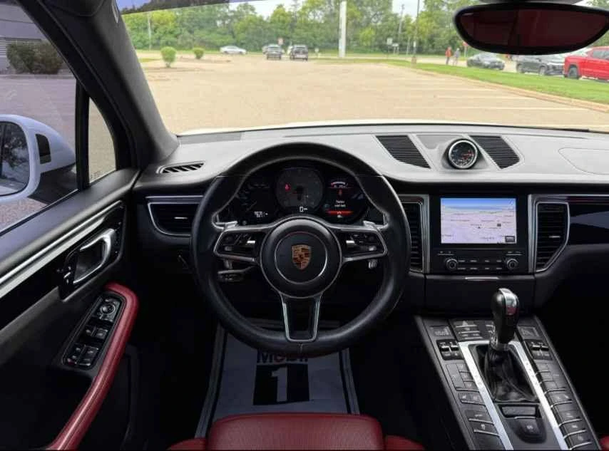 2018 Porsche Macan S - Image 9 of 20