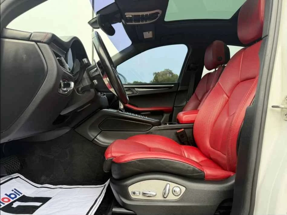 2018 Porsche Macan S - Image 13 of 20