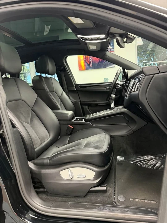 2018 Porsche Macan S - Image 10 of 11