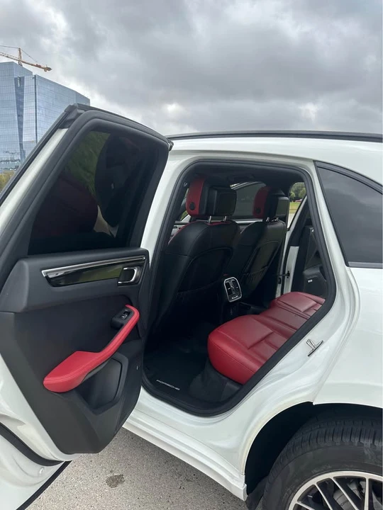2018 Porsche Macan S - Image 12 of 13