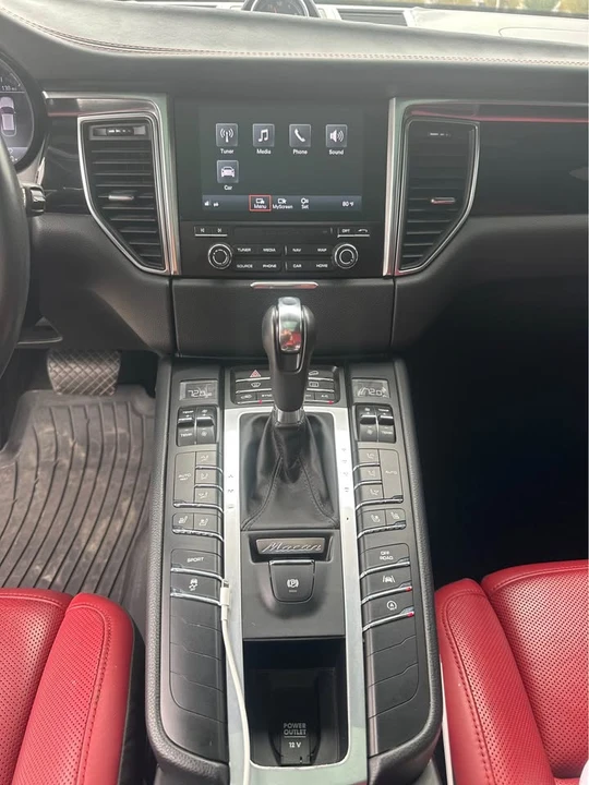 2018 Porsche Macan S - Image 7 of 13