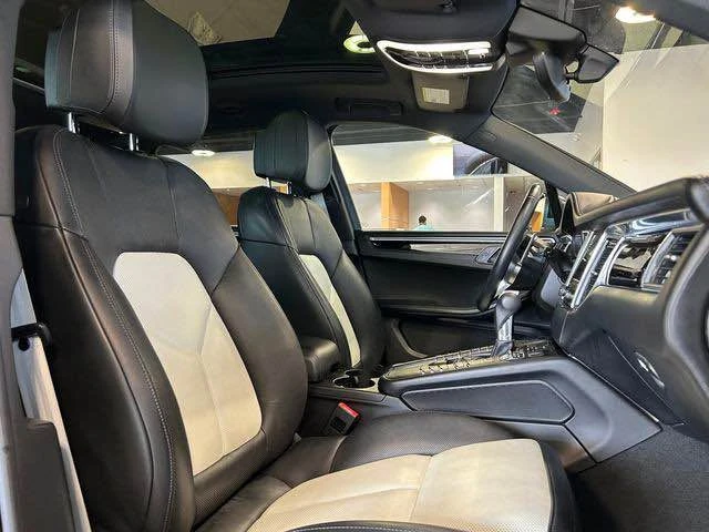 2018 Porsche Macan S - Image 16 of 20