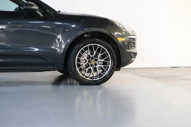 2018 Porsche Macan S - Image 12 of 31