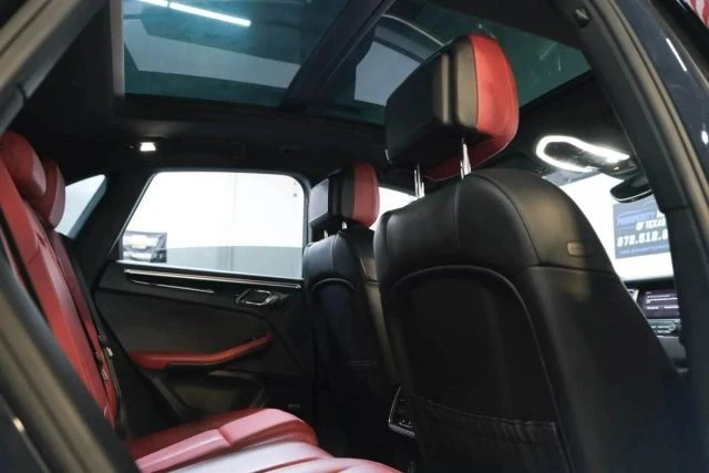 2018 Porsche Macan S - Image 24 of 31