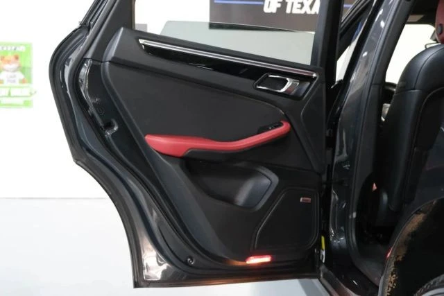 2018 Porsche Macan S - Image 20 of 31