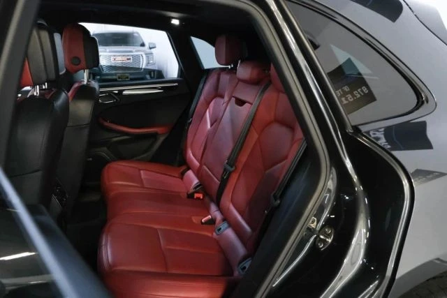 2018 Porsche Macan S - Image 7 of 31