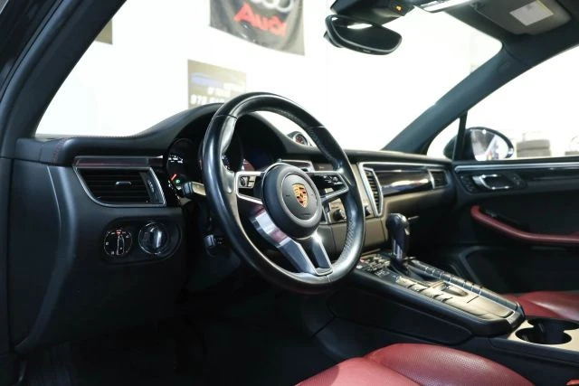 2018 Porsche Macan S - Image 18 of 21