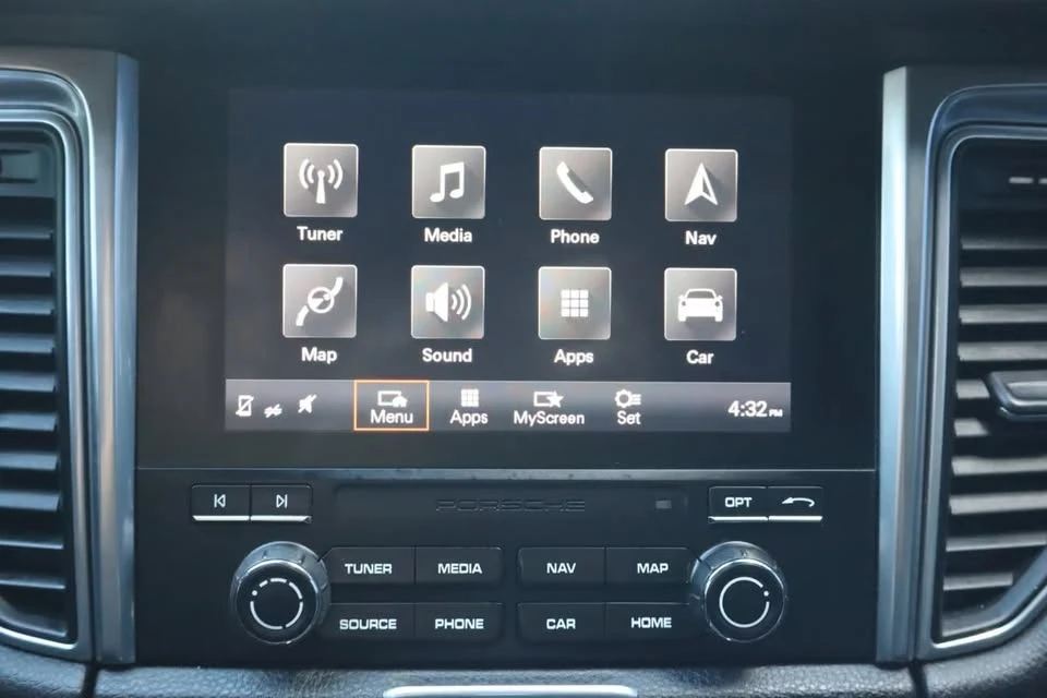 2018 Porsche Macan S - Image 18 of 20