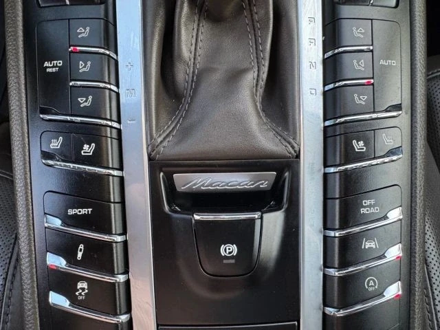 2018 Porsche Macan S - Image 19 of 21