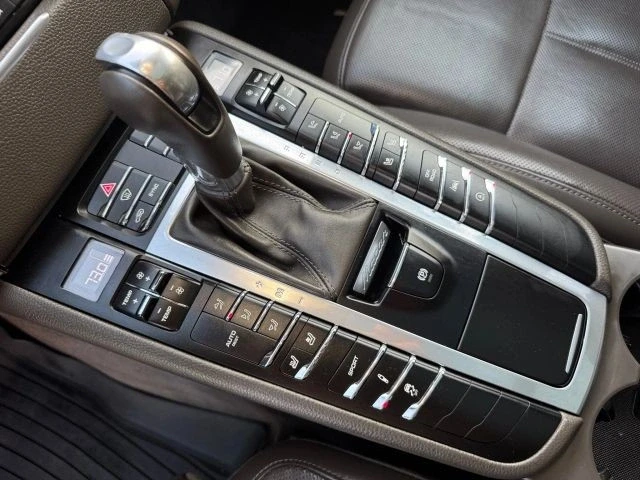 2018 Porsche Macan S - Image 18 of 21