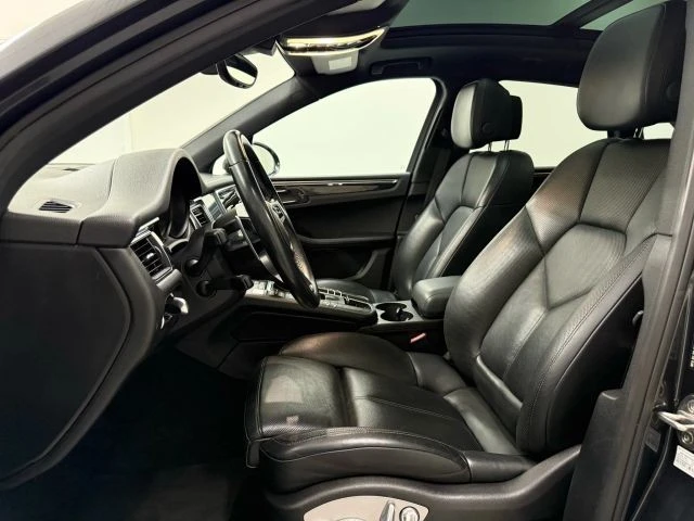2018 Porsche Macan S - Image 16 of 21