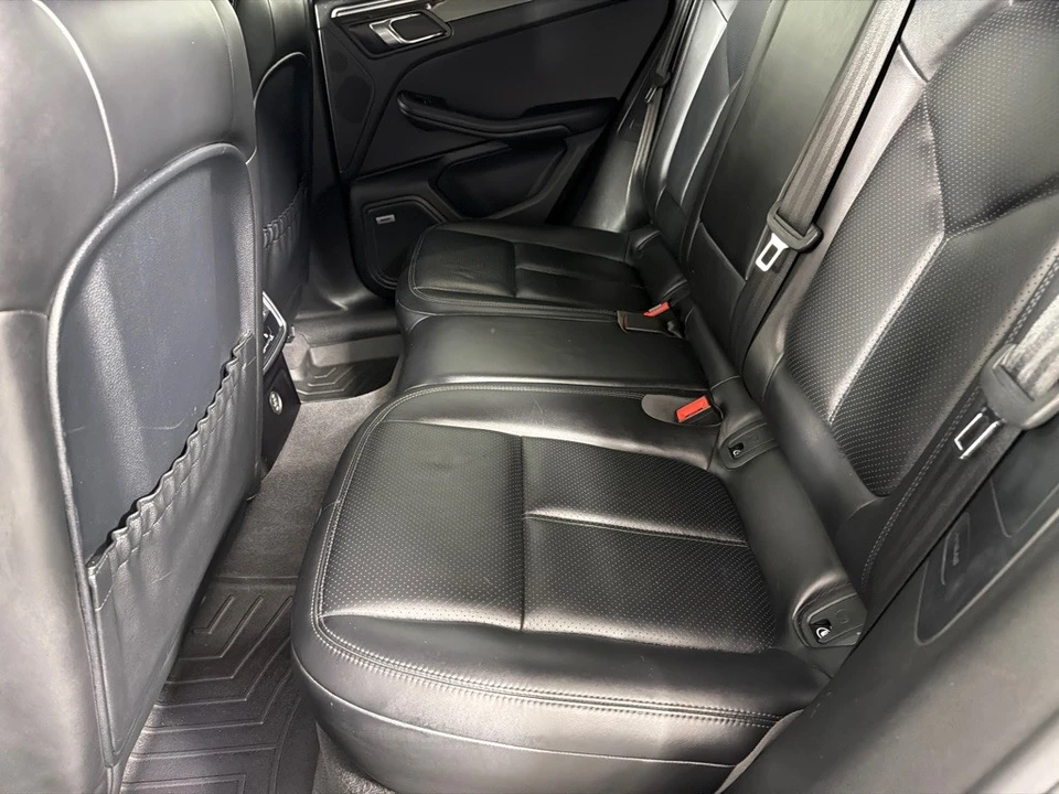 2018 Porsche Macan S - Image 18 of 26