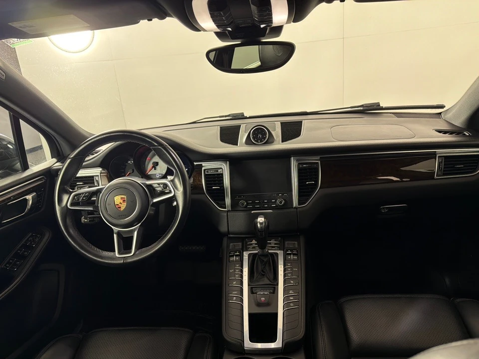2018 Porsche Macan S - Image 25 of 26