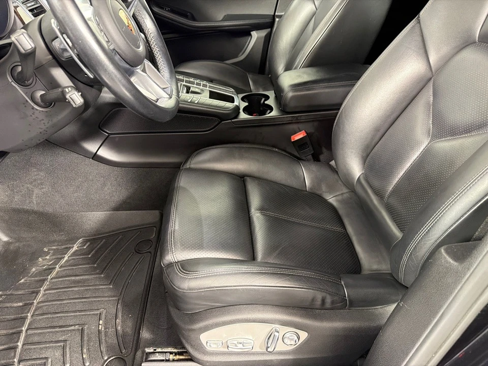 2018 Porsche Macan S - Image 12 of 26