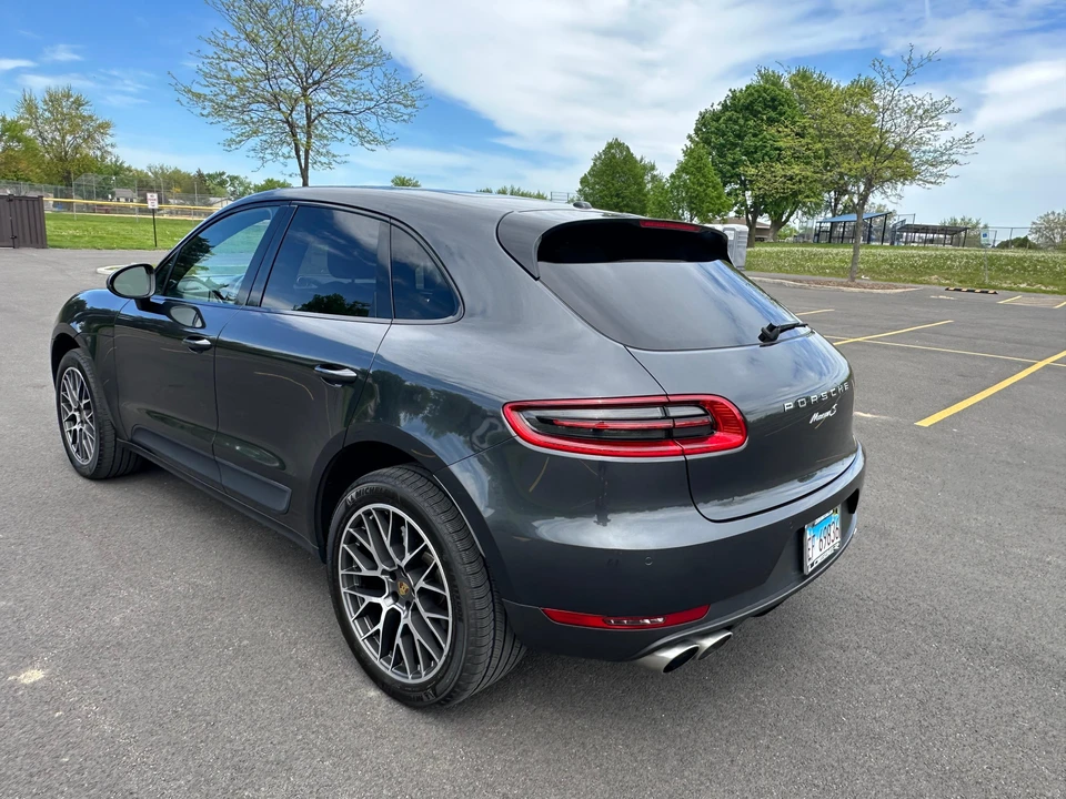2018 Porsche Macan S - Image 15 of 31