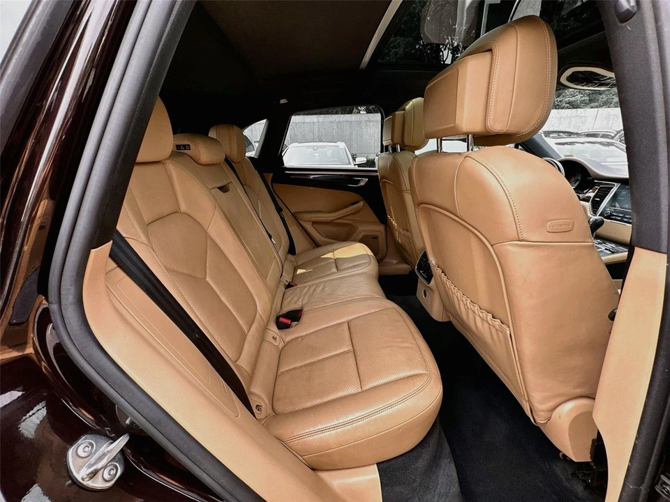 2018 Porsche Macan S - Image 29 of 31