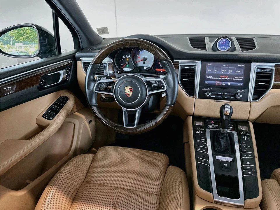 2018 Porsche Macan S - Image 24 of 31