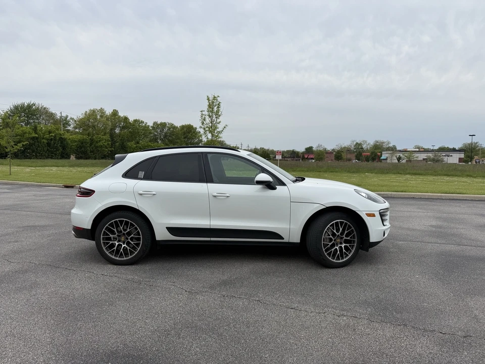 2018 Porsche Macan S - Image 2 of 22
