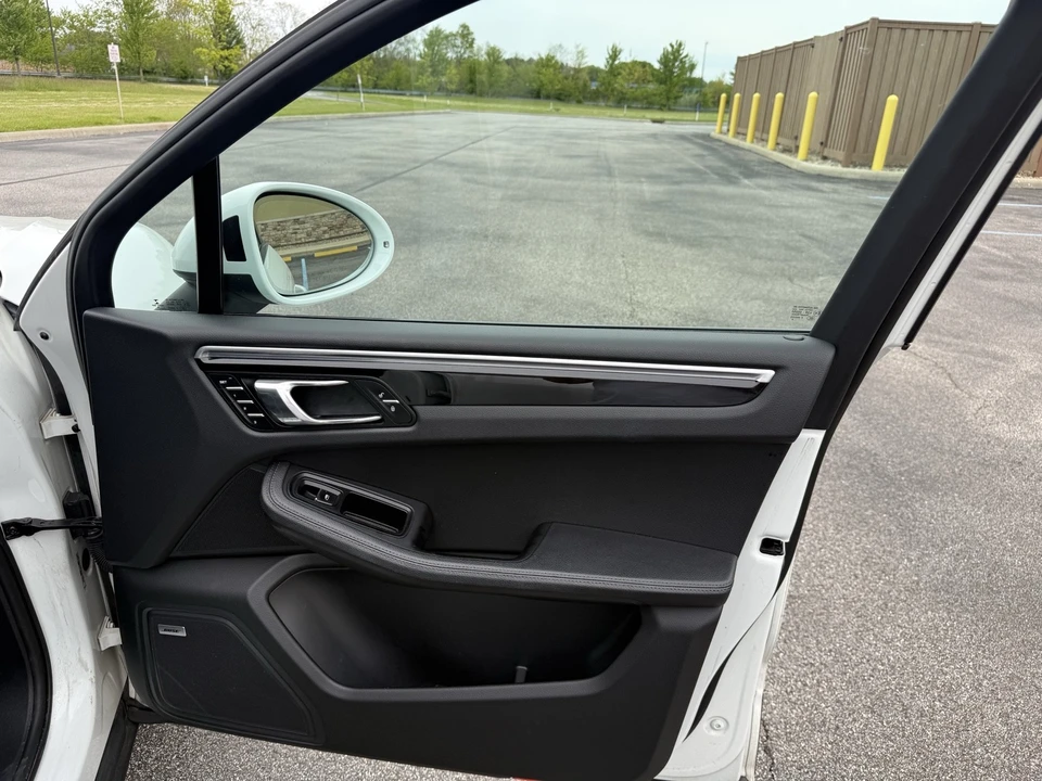 2018 Porsche Macan S - Image 18 of 22