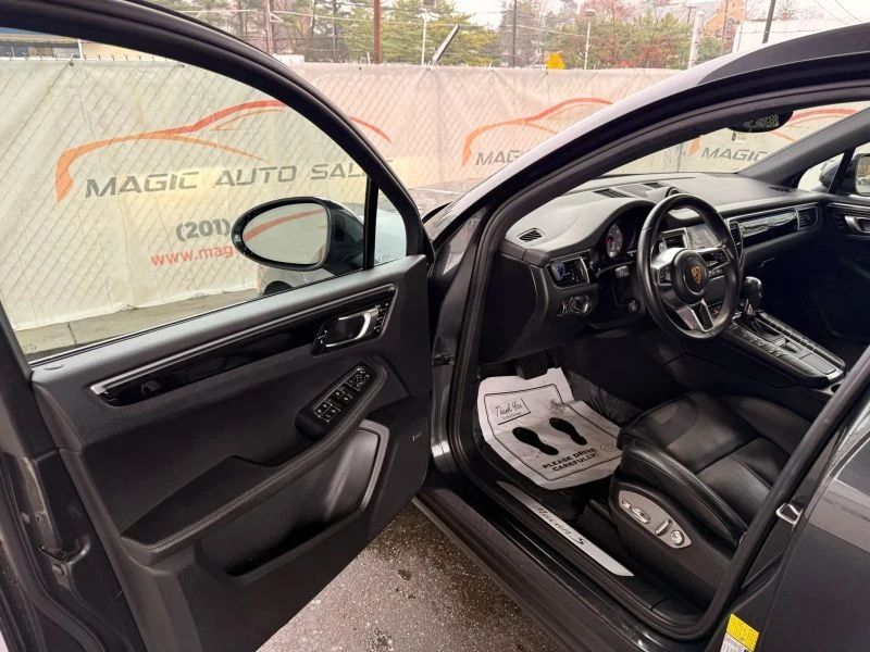2018 Porsche Macan S - Image 12 of 12