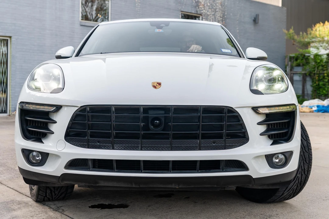 2018 Porsche Macan S - Image 2 of 31